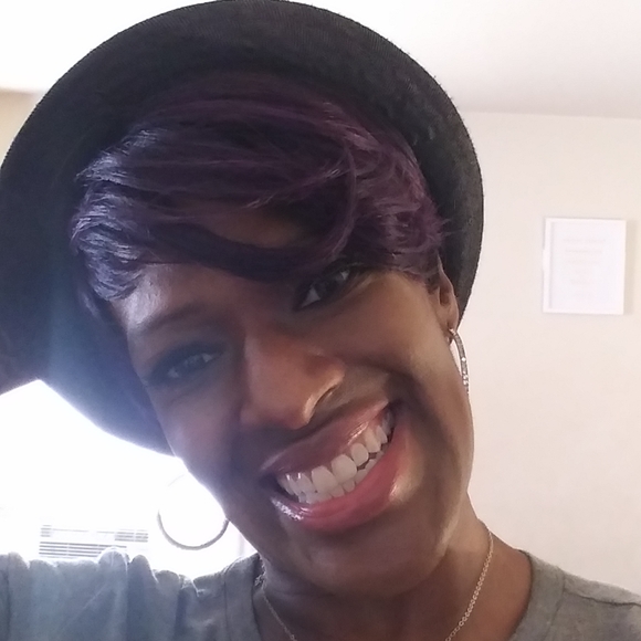 Meet your Posher, Dana - Picture 7 of 16